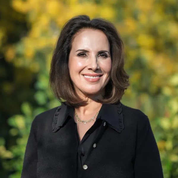 Photo of Sandy Comaroto